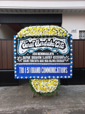 Papan Bunga Duka di Umbunasi